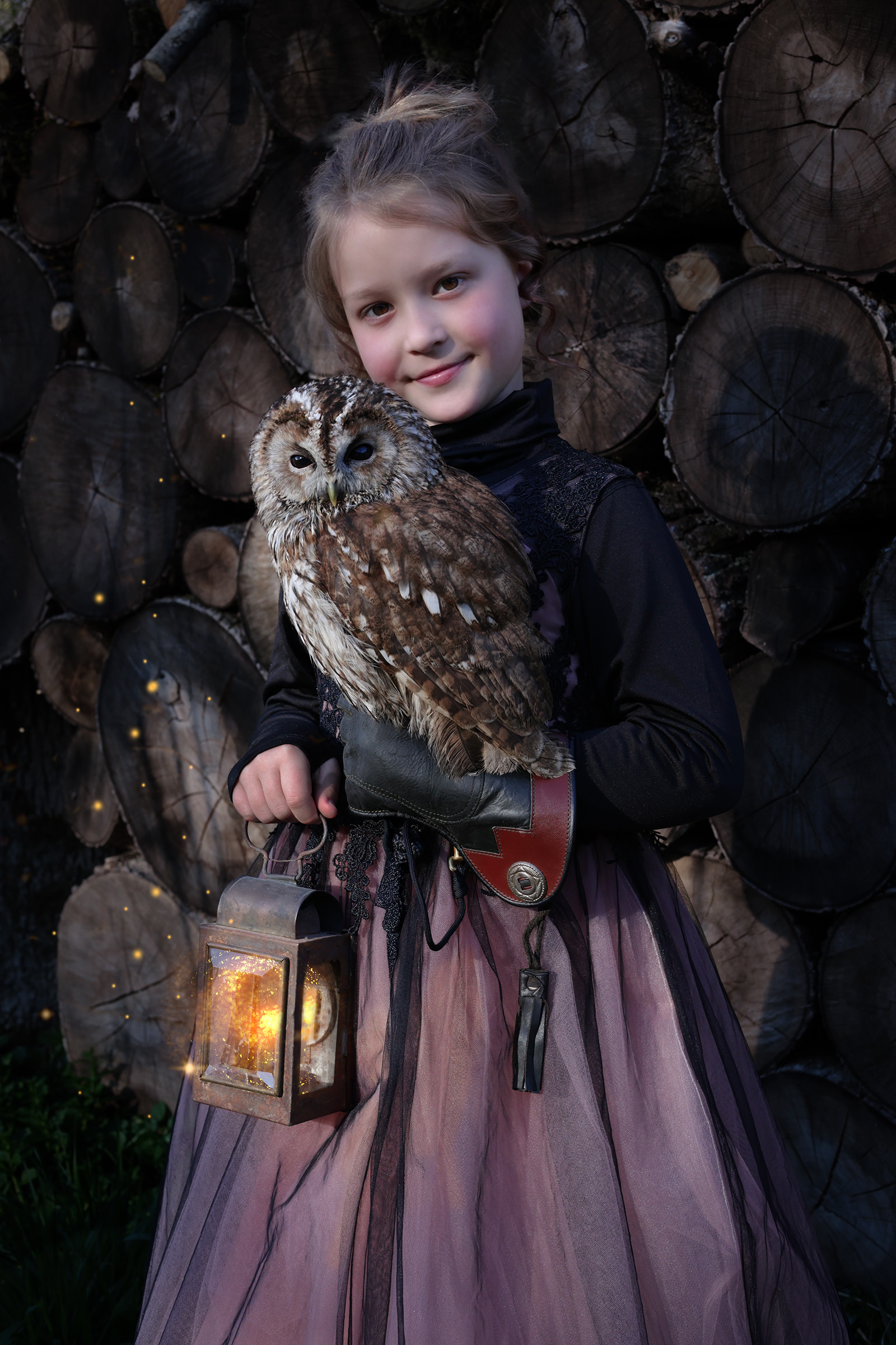 Kinderportrait von Mädchen mit Eule in Cröffelbach nahe Schwäbisch Hall