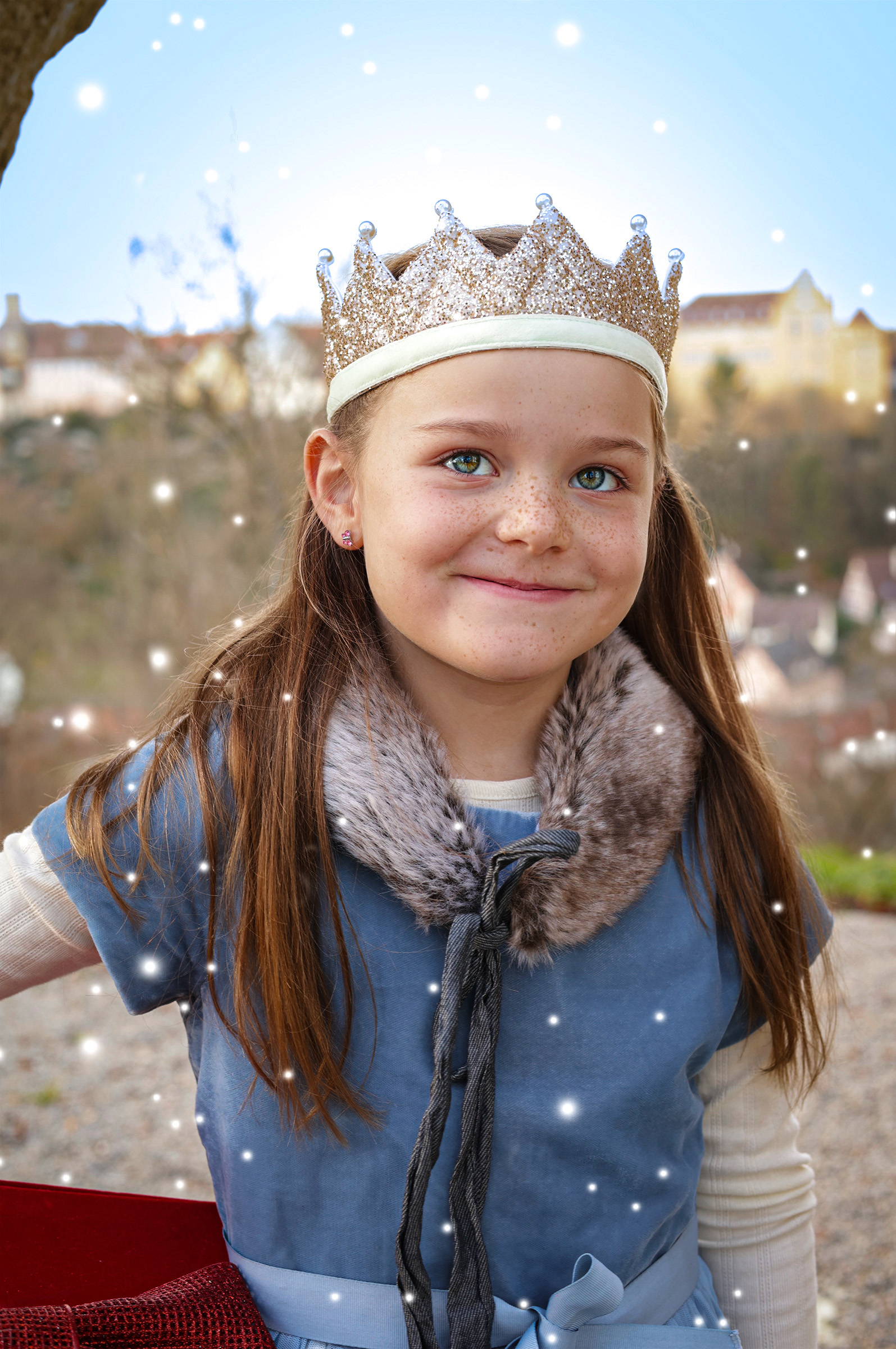 Anmutiges Portrait von Mädchen im Winter nahe Crailsheim in Hohenlohe